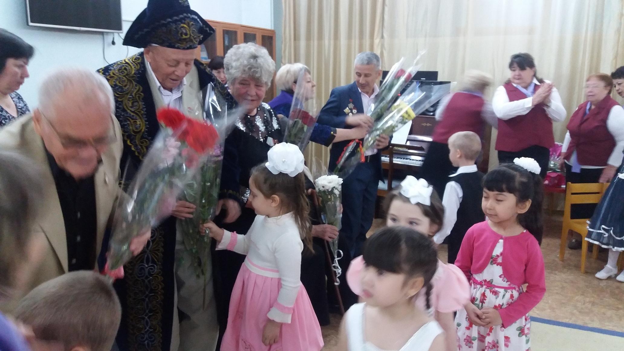 Утренник "С праздником Победы!"